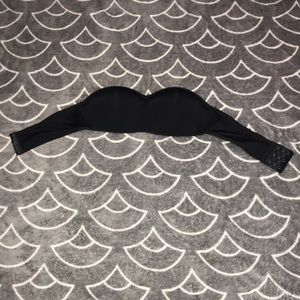 A black strapless bra, never warn